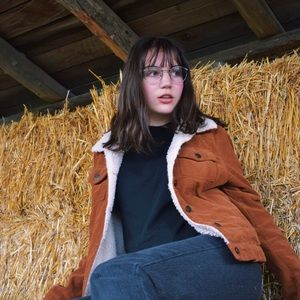 Meet your Posher, Sabrina